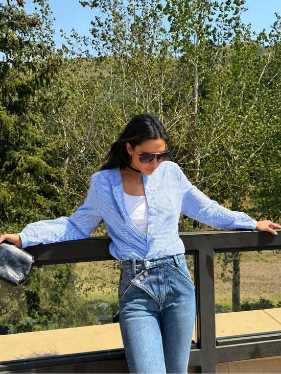 Tops - 🆕 Light Blue Oversized Gingham Collarless Button Up Blouse